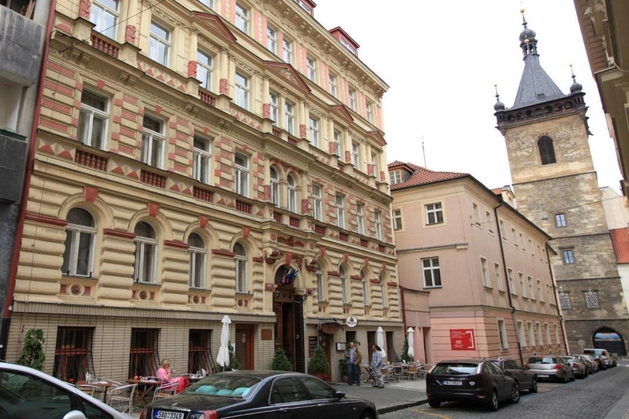 Novomestsky Hotel Praha Bagian luar foto